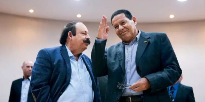 Mourão e Levy Fidelix