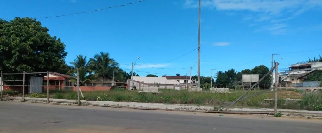 Prefeito de Guarapari Abandona Obra