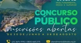 Cartaz de concurso público anunciando '318 vagas' com inscrições abertas e paisagem ao fundo