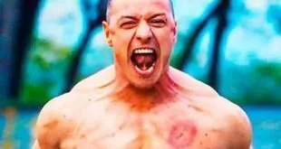 Homem sem camisa gritando com expressão de raiva, imagem ilustrativa sobre violência