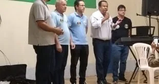 Favatto se reúne com o Patriota