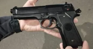Com arma falsa: Meliantes são presos
