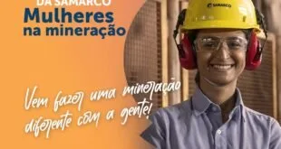 Cartão de programa de estágio da Samarco com trabalhadora de capacete e protetor auricular