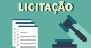 Ilustração com a palavra 'LICITAÇÃO', documentos empilhados e martelo de juiz sobre fundo verde
