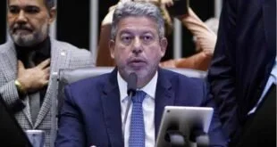 Lira enfrenta Moraes e afirma que só a Câmara pode cassar deputado