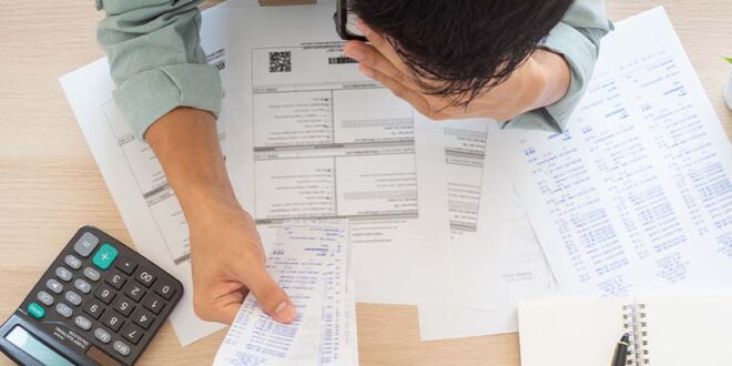Como evitar dívidas e gastos sem controle?