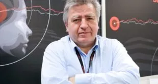Empresa alemã com sede no Brasil investe em progressão de carreira para profissionais acima dos 50 anos