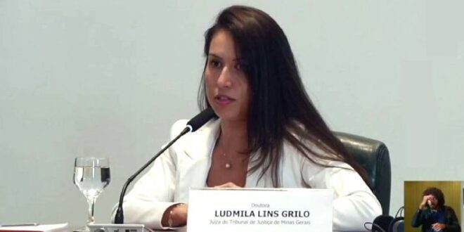 Crimes Contra a Humanidade: Ludmila Lins Grilo da aviso importante