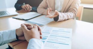 Como se preparar e se comportar em uma entrevista de emprego