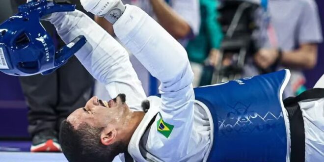 Edival Pontes conquista medalha de bronze no taekwondo