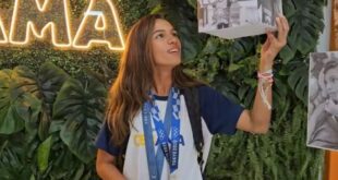 Rayssa Leal retorna de Paris e desfila em carro do Corpo de Bombeiros