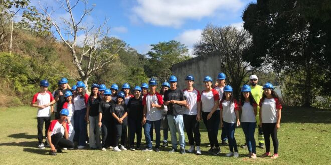 Estudantes de Santa Leopoldina conhecem Usina de Rio Bonito