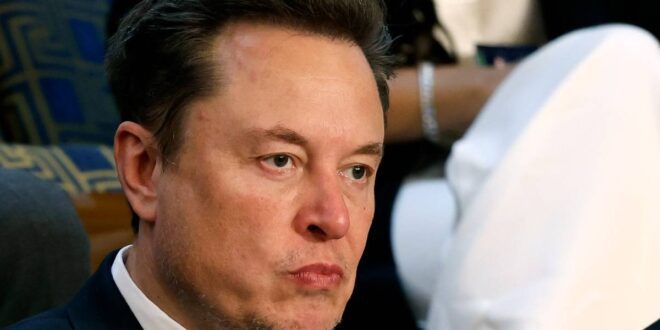 X de Elon Musk anuncia fim da operação no Brasil com citação a Moraes e demissão de equipe do país