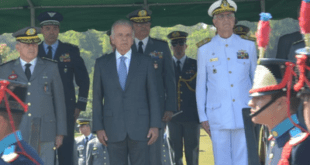 Ministro da Defesa participa de entrega de espadins em academia militar do Exército