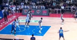 Jogador marca primeira cesta de quatro pontos da história do basquete