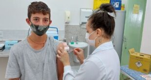 SMS aos pais: média de doses aplicadas por dia de vacina da dengue aumentou em 26% nas últimas duas semanas