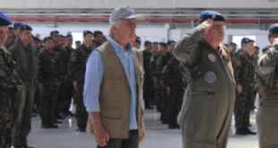 Ministro José Mucio realiza visita ao Comando de Aviação do EB, no interior de São Paulo