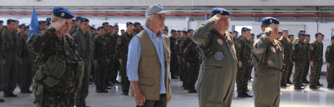 Ministro José Mucio realiza visita ao Comando de Aviação do EB, no interior de São Paulo
