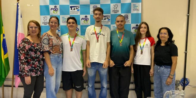 Estudantes capixabas são premiados com medalhas da OBMEP na regional de Nova Venécia