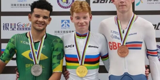 Brasileiro faz história e conquista prata no Mundial Júnior de ciclismo