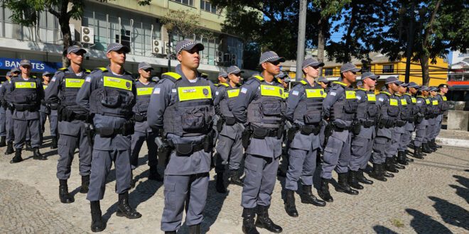 Alunos soldados da Polícia Militar iniciam estágio nas ruas do Espírito Santo