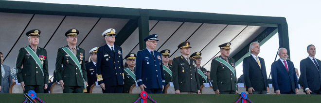 Ministro da Defesa prestigia cerimônia do Dia do Soldado