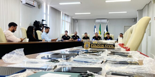 Deic apreende mais de 150 celulares e recupera notebook roubado da Prefeitura de Santa Leopoldina