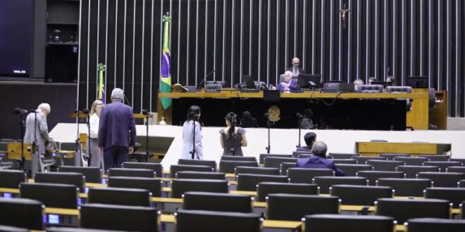 Câmara dos Deputados aprova fim gradual da desoneração da folha de pagamento – Notícias
