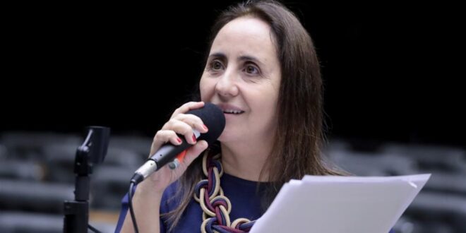 Projeto de Adriana Ventura que Promove Transparência na Educação Vai à Sanção Presidencial