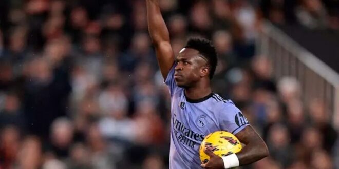 Custando R$ 1,2 bilhão, Vini Jr. se torna o jogador mais valioso da história do futebol