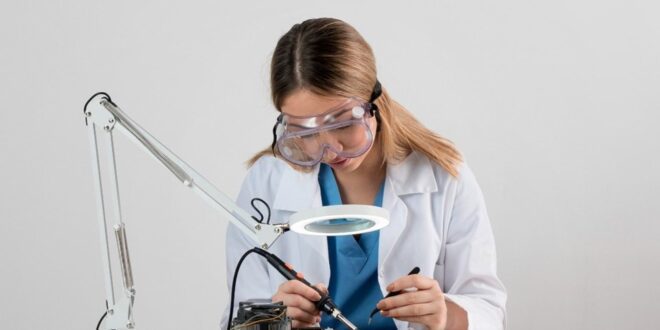 Governo do Estado abre edital de R$ 2,5 milhões para manutenção de equipamentos em laboratórios capixabas