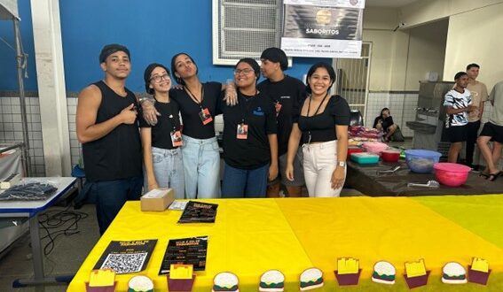 Escola de Cariacica promove 3ª Feira de Negócios