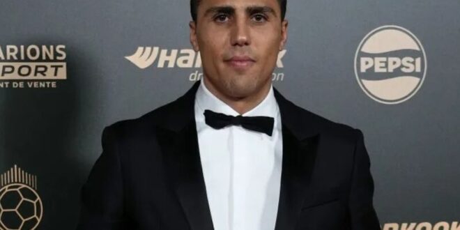 É oficial! Rodri leva Bola de Ouro; Vini Jr. fica em segundo
