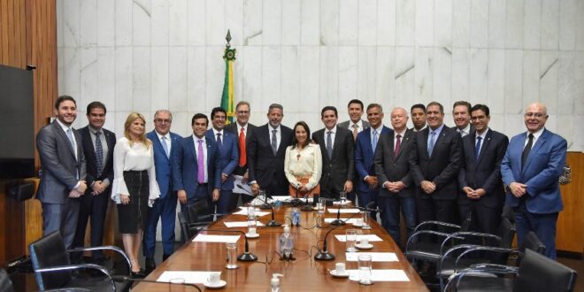 Frente Parlamentar do Turismo declara apoio à candidatura de Hugo Motta