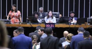 Câmara dos Deputados aprova 12 projetos para combater a violência contra a mulher