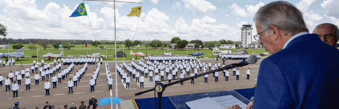 Ministro da Defesa participa de cerimônia de formatura de 164 alunos na Academia da Força Aérea