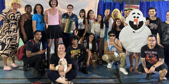 Escola em Atílio Vivácqua promove reflexão crítica sobre cultura e artes durante eletiva