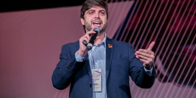 Menos Burocracia para Empreendimentos Inovadores no RS: Projeto de Sandbox de Felipe Camozzato é Aprovado