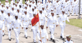 Dia do Marinheiro é celebrado com imposição da Medalha Tamandaré