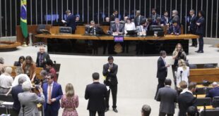 Câmara pode votar projeto de regulamentação da reforma tributária nesta terça-feira