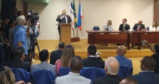 Rodrigo Borges é diplomado em Guarapari