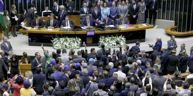 Em mensagem ao Congresso, Lula faz balanço positivo da gestão e destaca cooperação com o Legislativo