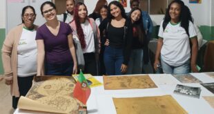 Alunos da EJA de Guaçuí expõem museu de antiguidades
