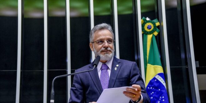 Com relatoria de Gilberto Abramo, Câmara aprova certificação para impulsionar produção de “Lítio Verde”