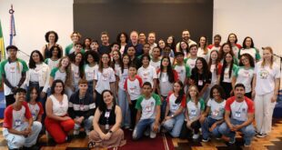 Governador recebe Comitê Estadual de Líderes de Turma 2025