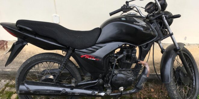 Polícia Civil recupera motocicleta furtada em Alegre