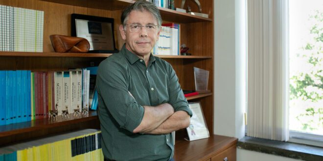 Diretor-geral do IMPA se reúne com professores dos projetos de Iniciação Científica do Matemática na Rede