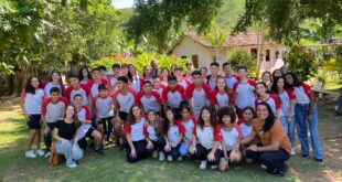 Alunos de Vargem Alta participam de trilha ecológica e visita cultural à comunidade quilombola de Monte Alegre