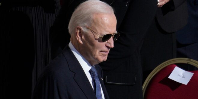 O triste diagnóstico de câncer de próstata de Biden: perguntas não respondidas e ataques de maga