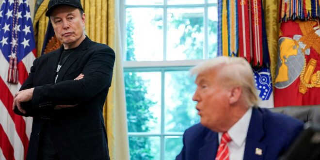 Por que os constantes ataques de Trump e seu sniping com Elon Musk o ajudam e mantém a mídia lutando